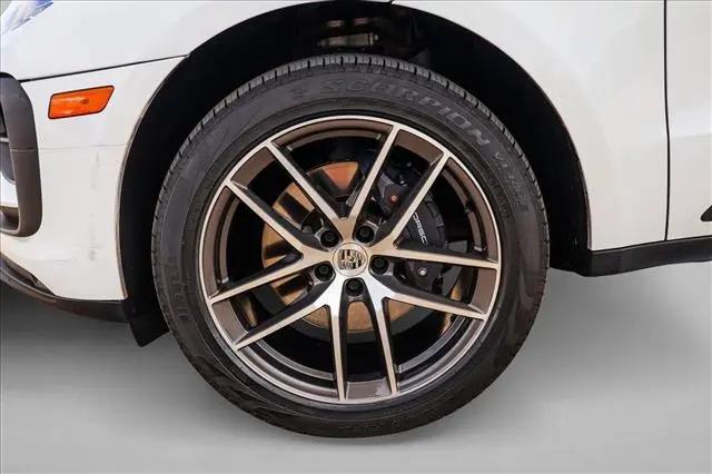 2023 Porsche Macan T