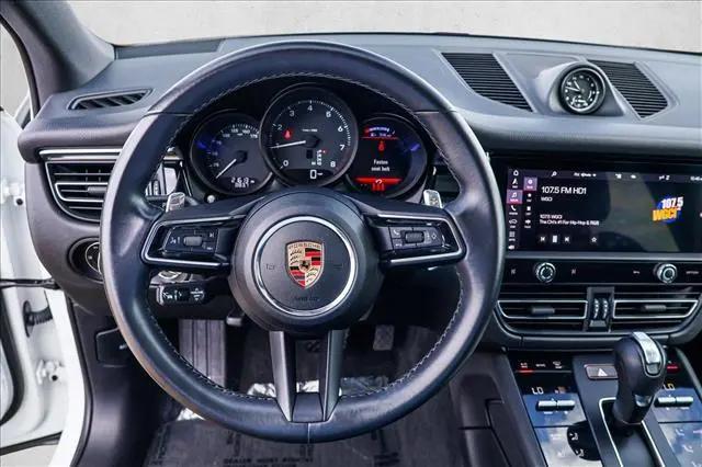 2023 Porsche Macan T
