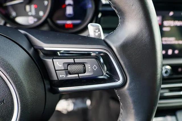 2023 Porsche Macan T