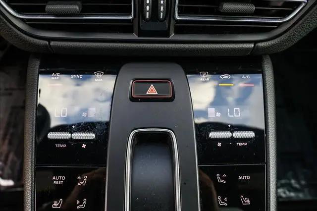 2023 Porsche Macan T