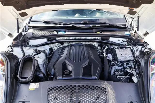 2023 Porsche Macan T