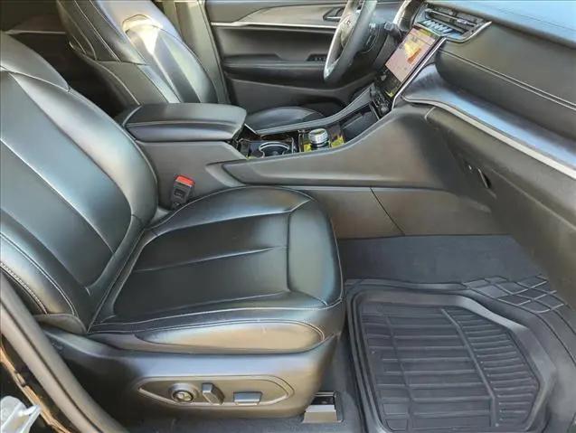 2023 Jeep Grand Cherokee Limited 4x2