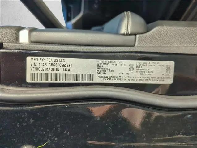 2023 Jeep Grand Cherokee Limited 4x2