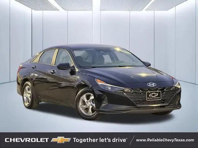 2021 Hyundai Elantra SE for sale in Richardson, TX