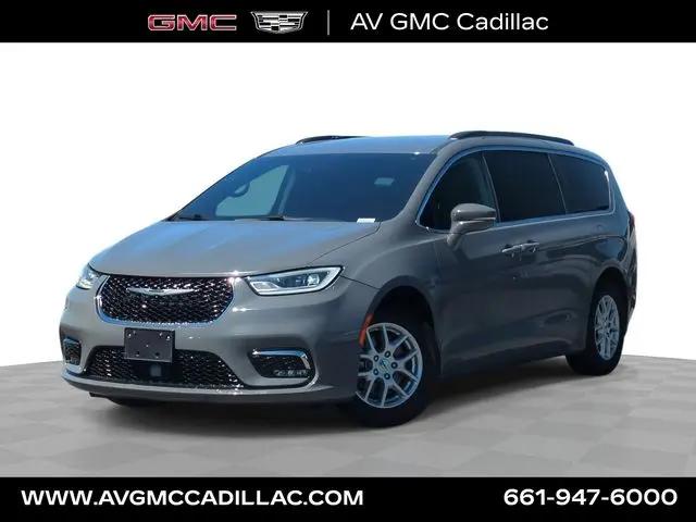 2022 Chrysler Pacifica Touring L for sale in Lancaster, CA