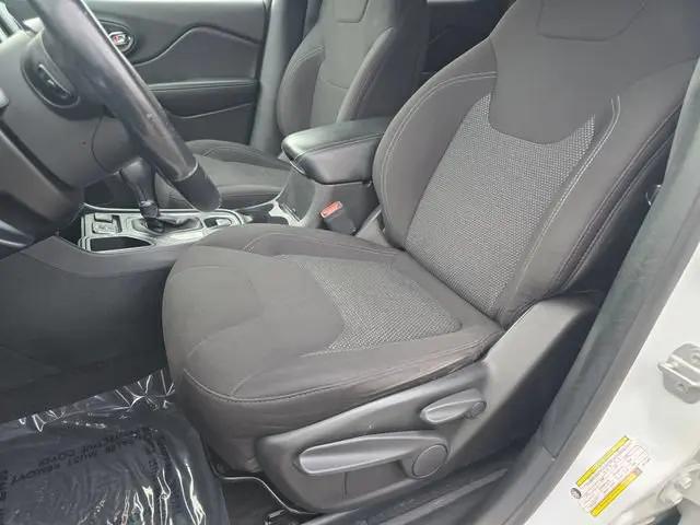 2020 Jeep Cherokee Latitude FWD