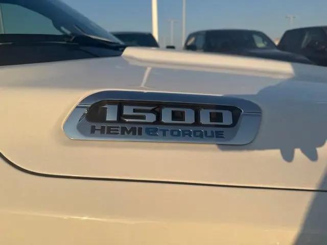 2022 Ram 1500 Big Horn Crew Cab 4x4 57 Box