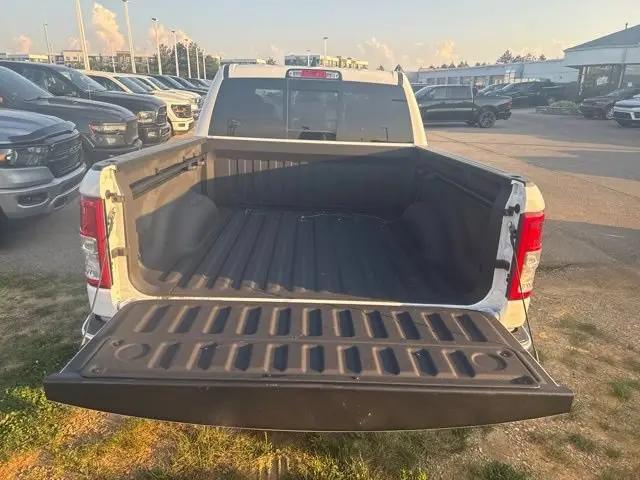 2022 Ram 1500 Big Horn Crew Cab 4x4 57 Box
