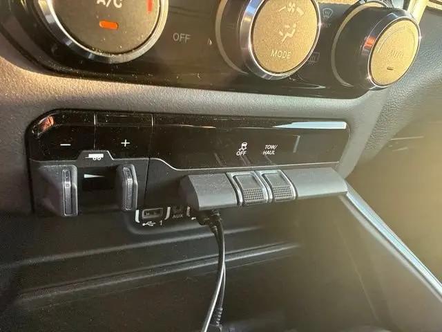 2022 Ram 1500 Big Horn Crew Cab 4x4 57 Box