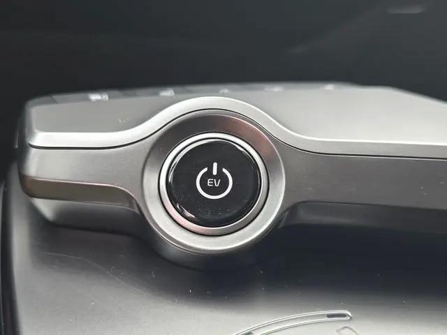 2022 Kia EV6 Wind