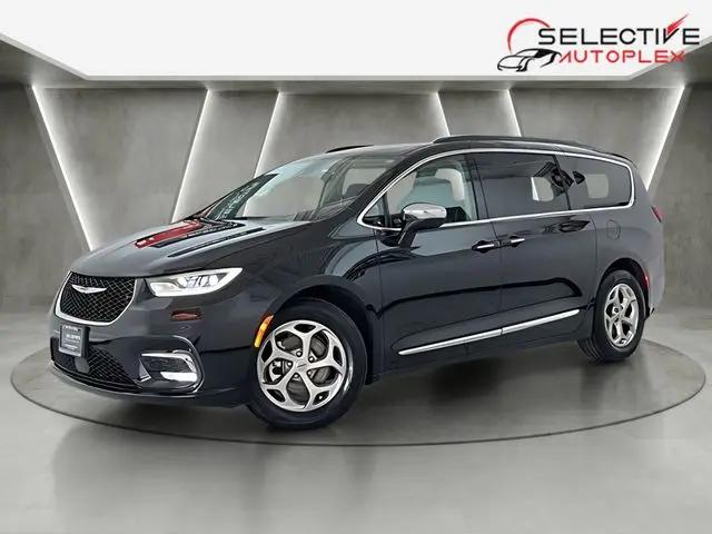 2023 Chrysler Pacifica Limited for sale in Carrollton, TX