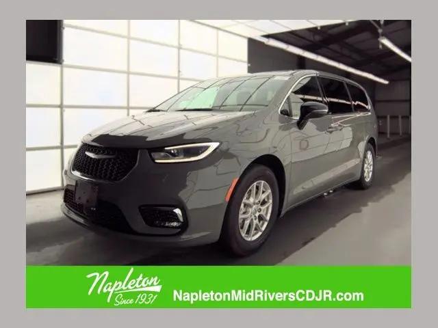 2025 Chrysler Pacifica Select for sale in St. Peters, MO
