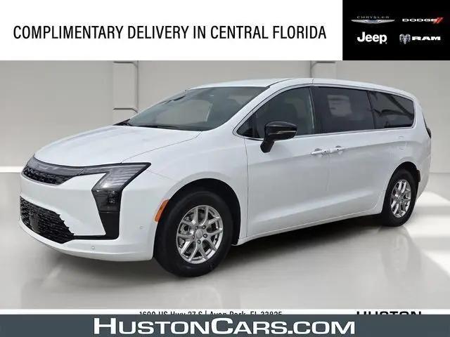 2027 Chrysler Pacifica Select for sale in Avon Park, FL