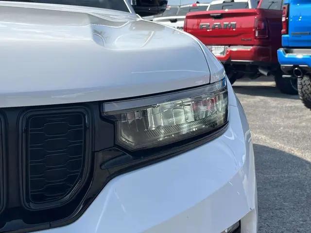 2023 Jeep Grand Cherokee Limited 4x2