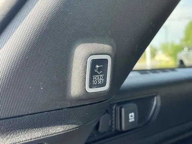 2023 Jeep Grand Cherokee Limited 4x2