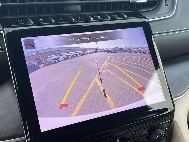 2023 Jeep Grand Cherokee Limited 4x2
