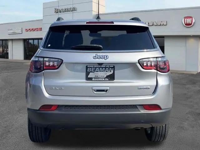 2023 Jeep Compass Latitude Lux FWD