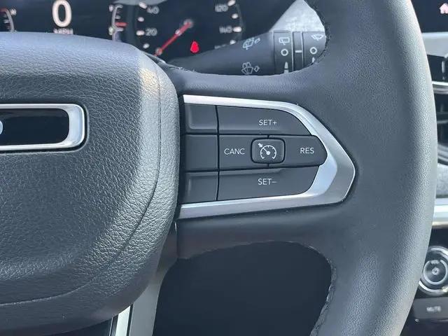 2023 Jeep Compass Latitude Lux FWD