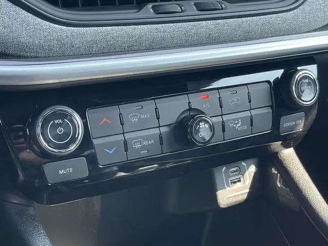 2023 Jeep Compass Latitude Lux FWD