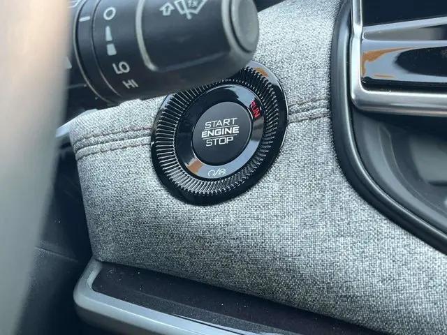 2023 Jeep Compass Latitude Lux FWD