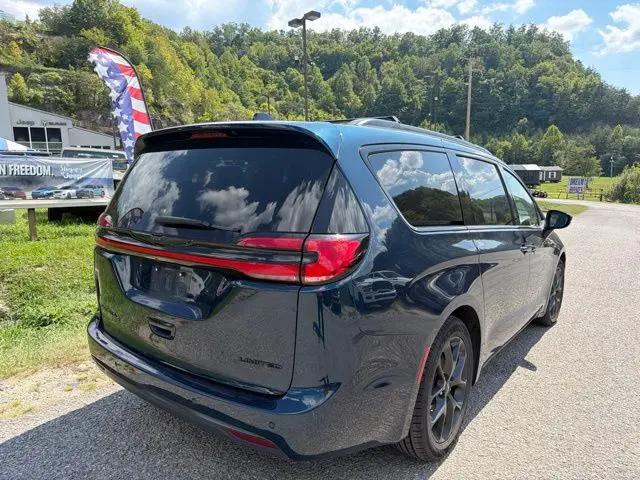 2025 Chrysler Pacifica Limited