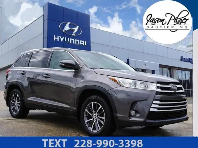 2019 Toyota Highlander XLE for sale in Gautier, MS