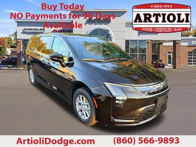 2027 Chrysler Pacifica Select for sale in Enfield, CT