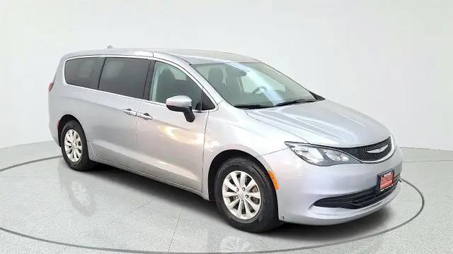 2017 Chrysler Pacifica Touring
