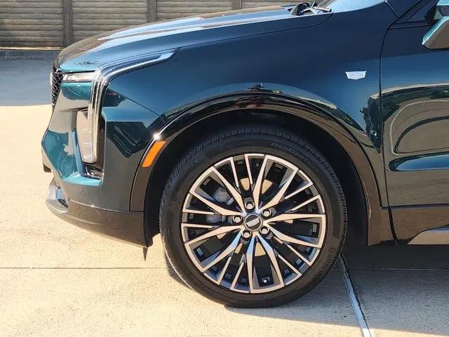 2024 Cadillac XT4 FWD Sport