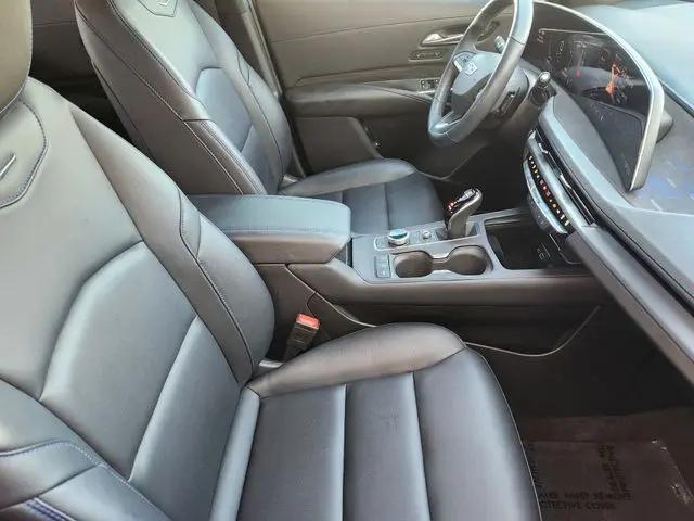 2024 Cadillac XT4 FWD Sport