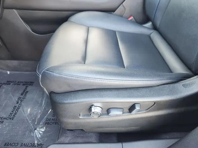2024 Cadillac XT4 FWD Sport