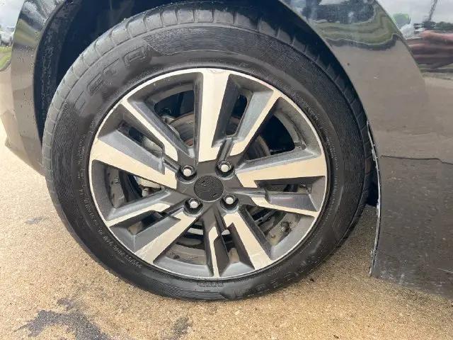 2021 Nissan Versa SV Xtronic CVT