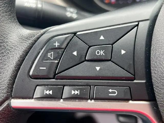 2021 Nissan Versa SV Xtronic CVT