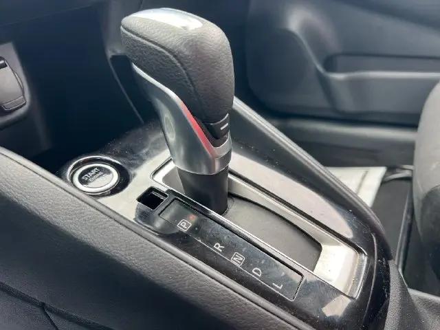 2021 Nissan Versa SV Xtronic CVT