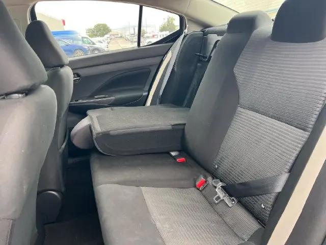 2021 Nissan Versa SV Xtronic CVT