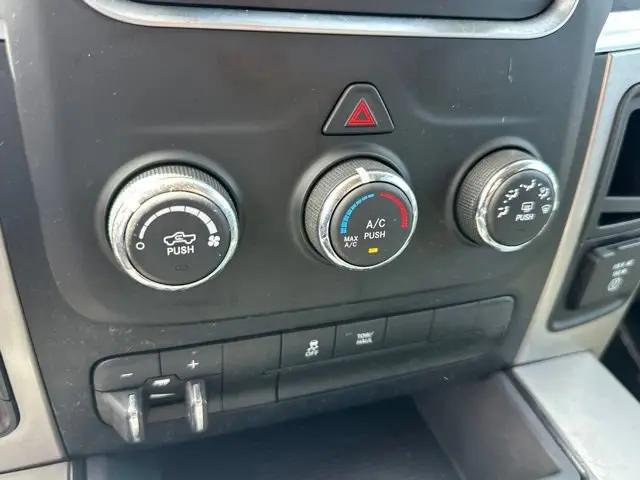 2017 Ram 1500 SLT