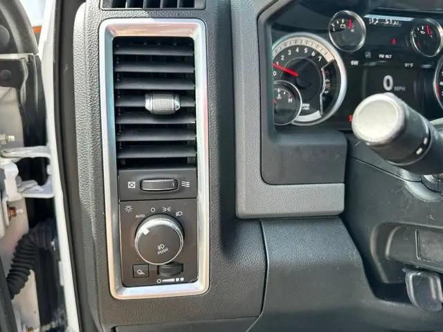 2017 Ram 1500 SLT
