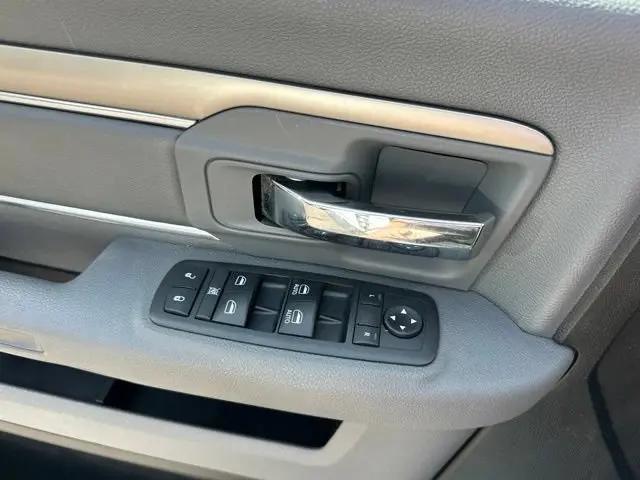 2017 Ram 1500 SLT