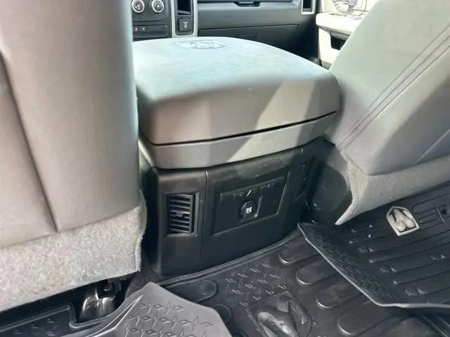 2017 Ram 1500 SLT