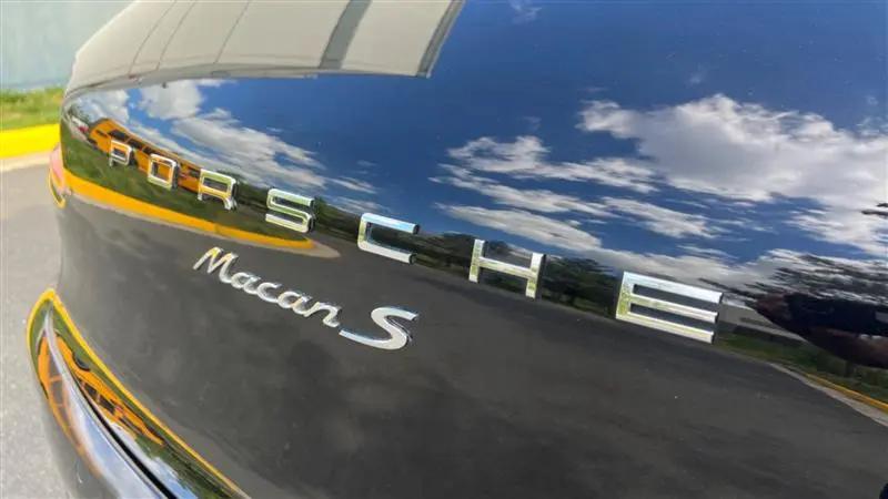 2016 Porsche Macan S