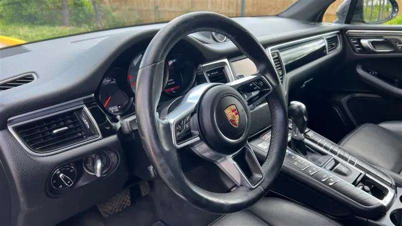 2016 Porsche Macan S