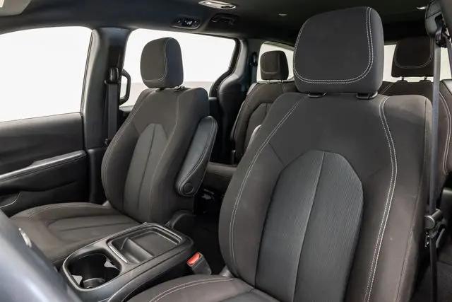2023 Chrysler Pacifica Touring
