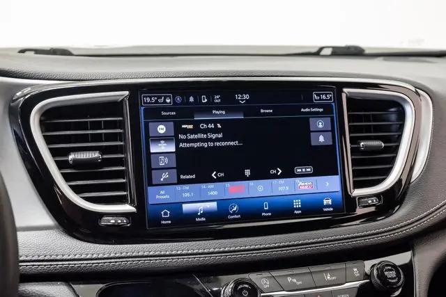2023 Chrysler Pacifica Touring