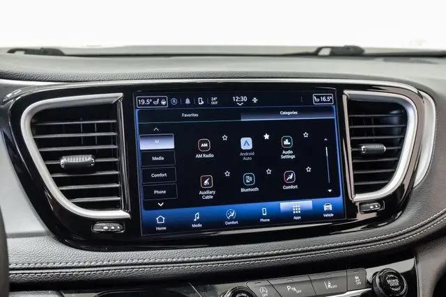 2023 Chrysler Pacifica Touring