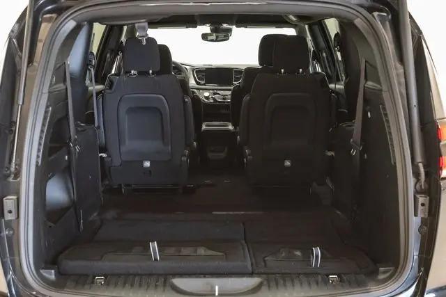 2023 Chrysler Pacifica Touring