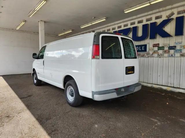 2001 Chevrolet Express Base