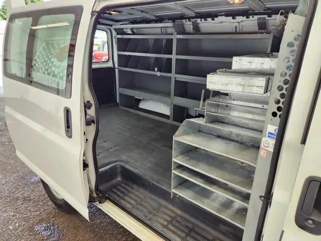 2001 Chevrolet Express Base