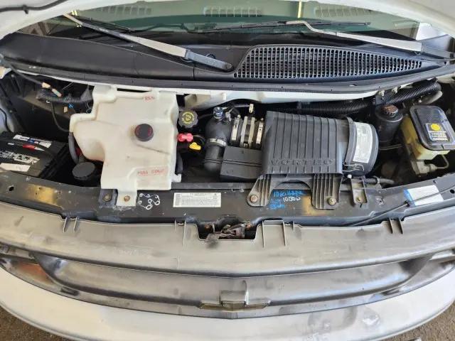 2001 Chevrolet Express Base