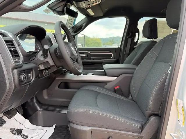 2026 Ram 3500 Big Horn Crew Cab 4x4 64 Box