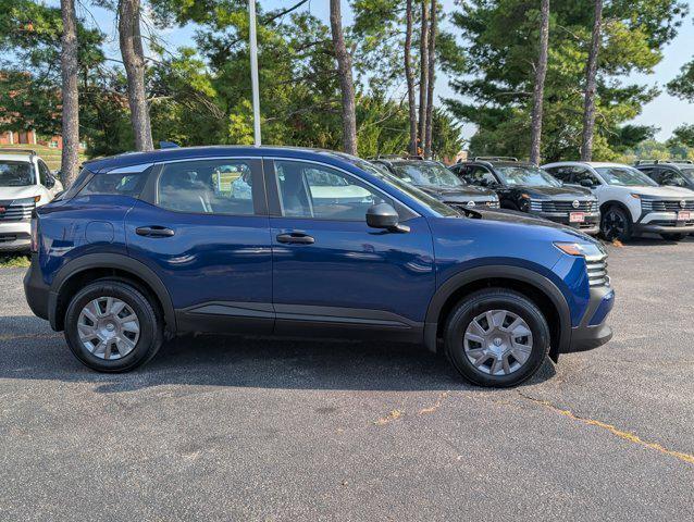 2025 Nissan Kicks S Intelligent AWD 2025 Nissan Kicks S Intelligent AWD